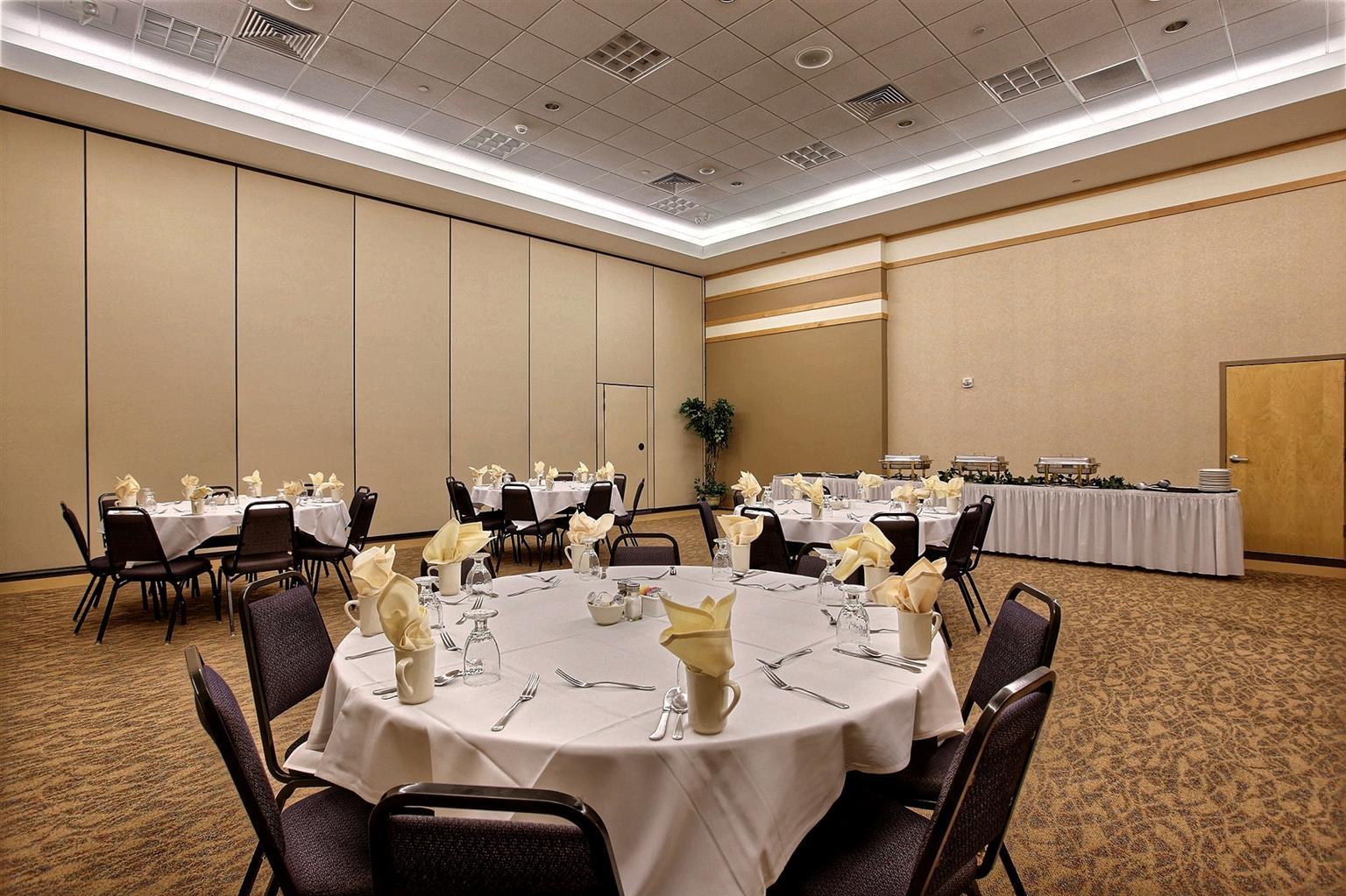 Country Inn & Suites By Radisson, Fergus Falls, Mn Restaurant billede