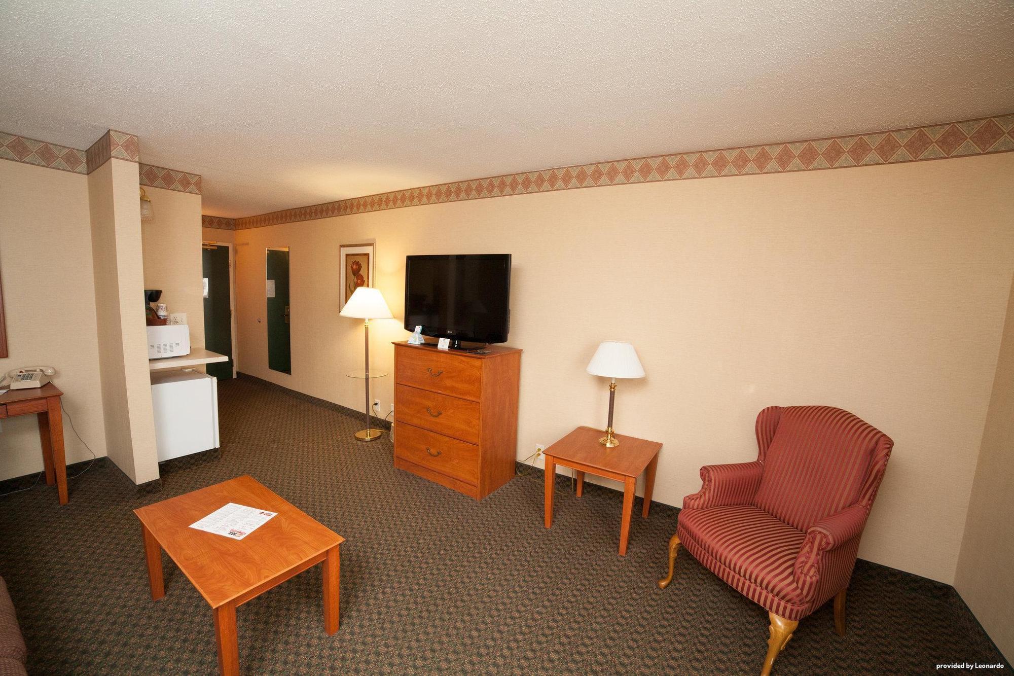 Country Inn & Suites By Radisson, Fergus Falls, Mn Eksteriør billede