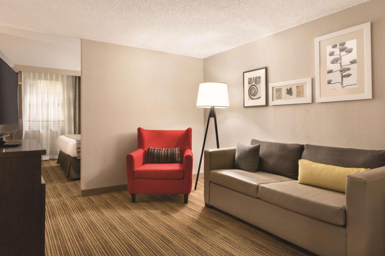 Country Inn & Suites By Radisson, Fergus Falls, Mn Eksteriør billede